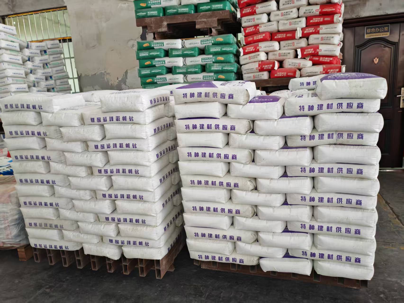 随县拱顶带模注浆料